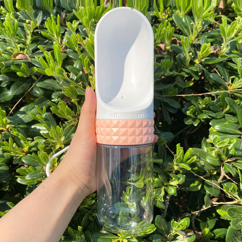 Portable Dog Water Cup – Hydrate Your Pet Anytime, Anywhere