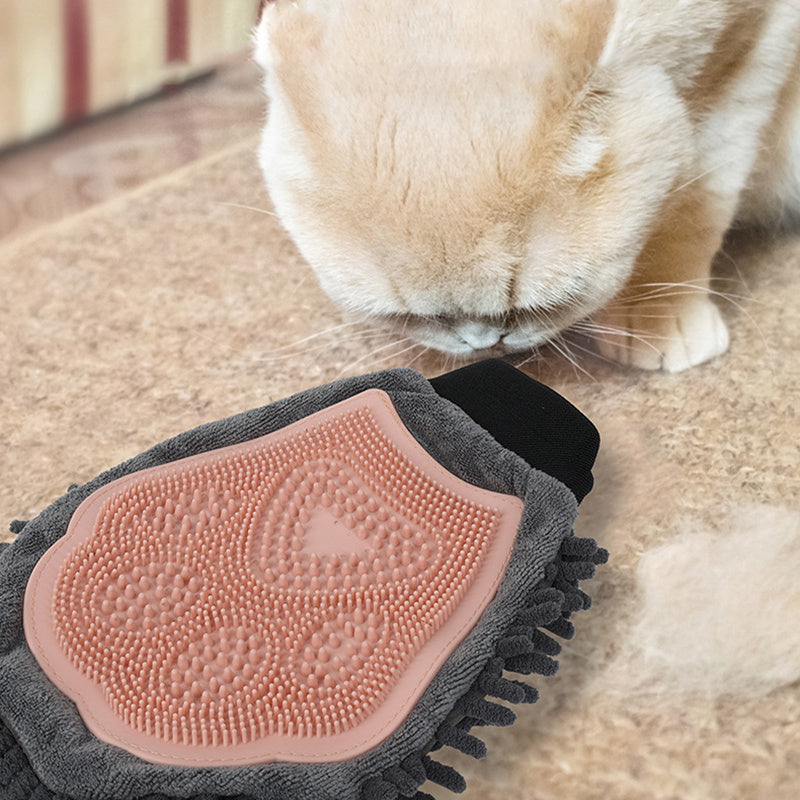 2-in-1 Pet Bath Glove – Brush, Massage & Pamper Your Pet